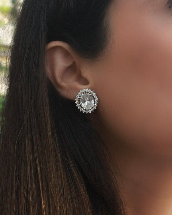 Solitaire studs